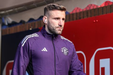 Manchester United takımından Luke Shaw, 30 Kasım 2025 'te İngiltere' nin başkenti Londra 'daki Selhurst Park' ta oynanan Crystal Palace - Manchester United maçı sırasında geldi. 