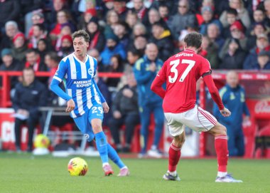 Brighton & Hove Albion takımından Maxim De Cuyper 30 Kasım 2025 'te İngiltere' nin Nottingham Forest, Brighton ve Hove Albion takımlarına karşı oynadığı Premier League maçında 