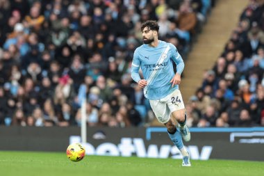 Manchester City 'den Josko Gvardiol, 29 Kasım 2025' te Etihad Stadyumu 'nda Manchester City ile Leeds United arasındaki Premier League maçında topu aldı. 