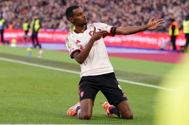 Liverpool 'dan Alexander Isak, 30 Kasım 2025' te Londra 'daki Londra Stadyumu' nda oynanan Premier League maçı sırasında Liverpool 'a karşı West Ham United maçını kutluyor. 