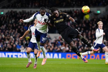Tottenham Hotspur 'dan Randal Kolo Muani, Premier Lig maçında Tottenham Hotspur' a karşı Fulham Stadyumu, Londra, Birleşik Krallık, 29 Kasım 2025 