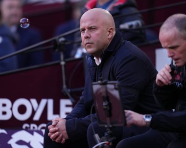 Liverpool Premier Lig maçında Liverpool 'un Arne Slot teknik direktörü West Ham United Liverpool' a karşı Londra Stadyumu, Londra, İngiltere, 30 Kasım 2025 