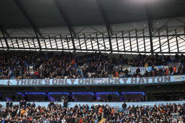 Premier Lig maçında sadece bir tane Ricky Hatton afişi var Manchester City - Leeds United maçında Etihad Stadyumu, Manchester, Birleşik Krallık, 29 Kasım 2025 