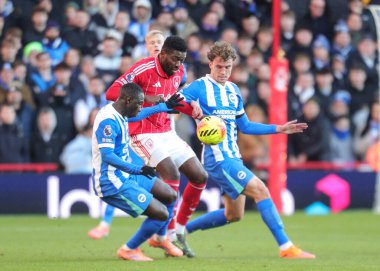 Nottingham Ormanı 'ndan İbrahim Sangare, 30 Kasım 2025' te Nottingham Forest, Brighton ve Hove Albion 'a karşı oynanan Premier League maçı sırasında eylemde. 