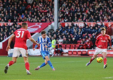 Brighton & Hove Albion takımından Maxim De Cuyper Premier League maçında Nottingham Forest, Brighton ve Hove Albion 'a karşı 30 Kasım 2025' te City Ground, Nottingham, İngiltere 'de 0-1 berabere kaldı. 