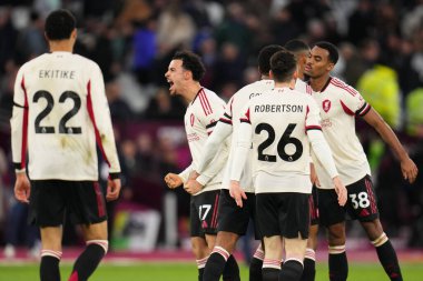 Liverpool oyuncuları 30 Kasım 2025 'te Londra Stadyumu' nda oynanan Premier League maçında Liverpool 'a karşı West Ham United maçında 0-2 öne geçtiler. 