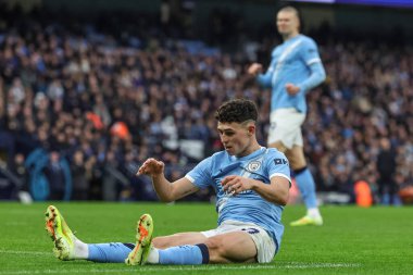 Manchester City 'den Phil Foden, Manchester City - Leeds United maçında 29 Kasım 2025' te Etihad Stadyumu 'nda yere serildi. 