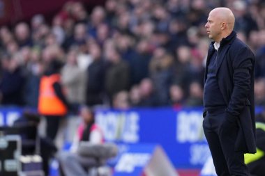Liverpool Premier Lig maçında Liverpool 'un Arne Slot teknik direktörü West Ham United Liverpool' a karşı Londra Stadyumu, Londra, İngiltere, 30 Kasım 2025 