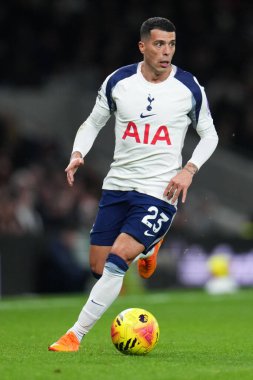Tottenham Hotspur 'dan Pedro Porro Premier Lig maçında Tottenham Hotspur' a karşı Fulham, Tottenham Hotspur Stadyumu, Londra, Birleşik Krallık, 29 Kasım 2025 