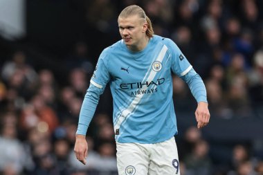 Manchester City ile Leeds United arasındaki Premier League maçı sırasında Manchester City 'den Erling Haaland 29 Kasım 2025' te Etihad Stadyumu 'nda karşılaştı. 