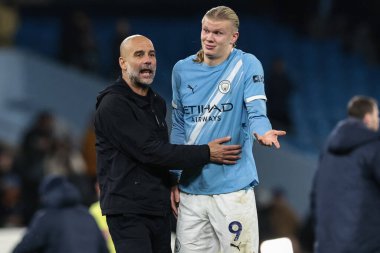 Manchester City 'nin Pep Guardiola teknik direktörü, Manchester City' nin 29 Kasım 2025 'te Etihad Stadyumu' nda oynanan Premier League maçında Manchester City ile Leeds United arasındaki son düdük çaldıktan sonra Manchester City 'den Erling Haaland ile konuştu. 