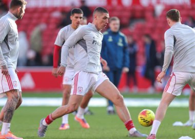 Nottingham Ormanı 'ndan Nicolas Dominguez Premier League maçı sırasında Nottingham Forest, Brighton ve Hove Albion' a karşı 30 Kasım 2025 'te Nottingham, İngiltere' de oynanan maç öncesi ısınma maçında 