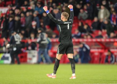 Brighton & Hove Albion kalecisi Bart Verbruggen, 30 Kasım 2025 'te İngiltere' nin Nottingham Forest, Brighton ve Hove Albion takımlarına karşı oynadığı Premier League karşılaşmasını kutluyor. 