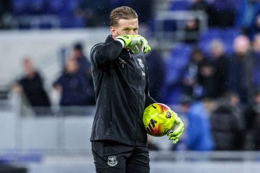 Everton kalecisi Jordan Pickford Premier League maçında Everton - Newcastle United maçı sırasında İngiltere 'nin Liverpool kentinde 29 Kasım 2025' te oynanan maç öncesi ısınma maçında 
