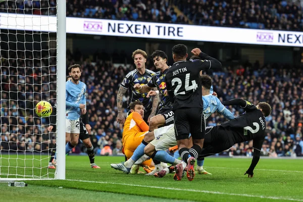Manchester City 'den Josko Gvardiol Premier Lig maçında Manchester City - Leeds United maçında 29 Kasım 2025' te Etihad Stadyumu 'nda 2-0 berabere kaldı. 