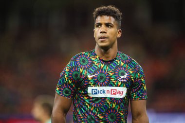 Güney Afrikalı Canan Moodie, 29 Kasım 2025 tarihinde İngiltere 'nin Cardiff kentindeki Principality Stadyumu' nda oynanan Quilter Nations 2025 karşılaşması öncesinde ısınıyor.  