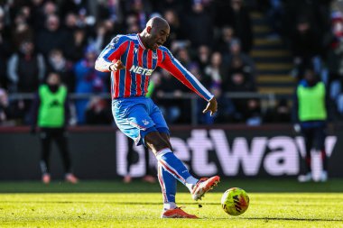 Kristal Saray 'dan Jean-Philippe Mateta ceza aldı ancak 30 Kasım 2025' te İngiltere 'nin Selhurst Park kentinde oynanan Premier Lig maçı sırasında Crystal Palace' ın Manchester United 'a karşı yaptığı kazara çift dokunuşla cezayı geri aldı.