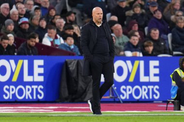 Liverpool Premier Lig maçında Liverpool 'un Arne Slot teknik direktörü West Ham United Liverpool' a karşı Londra Stadyumu, Londra, İngiltere, 30 Kasım 2025 
