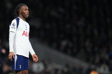 Tottenham Hotspur 'dan Udogie Premier Lig maçı sırasında Tottenham Hotspur, Fulham' a karşı Tottenham Hotspur Stadyumu, Londra, 29 Kasım 2025 