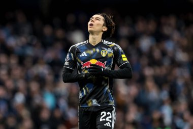 Leeds United takımından Ao Tanaka Manchester City - Leeds United maçında Etihad Stadyumu, Manchester, Birleşik Krallık, 29 Kasım 2025 