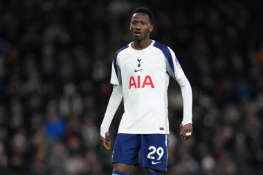 Tottenham Hotspur 'dan Pape Matar Sarr Premier League maçında Tottenham Hotspur Fulham' a karşı Tottenham Hotspur Stadyumu, Londra, Birleşik Krallık, 29 Kasım 2025 