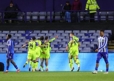 Preston North End 'den Mads Frokaer-Jensen, 29 Kasım 2025' te İngiltere 'nin başkenti Sheffield' da Çarşamba günü Preston North End 'e karşı oynanan Gökyüzü İddia Şampiyonası maçında 2-3 kazanma hedefini kutluyor. 