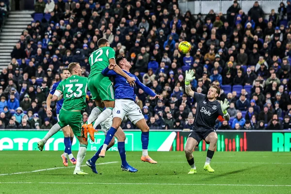 Newcastle United takımından Malick Thiaw, Premier League maçında Everton 'a karşı Newcastle United maçında 29 Kasım 2025' te Liverpool 'daki Hill Dickinson Stadyumu' nda 0-4 öne geçti. 