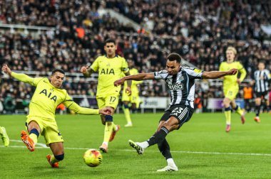 Jacob Murphy of Newcastle United takes a shot on goal during the Premier League match Newcastle United vs Tottenham Hotspur at St. James's Park, Newcastle, United Kingdom, 2nd December 2025 