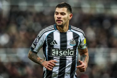 Bruno Guimares of Newcastle United during the Premier League match Newcastle United vs Tottenham Hotspur at St. James's Park, Newcastle, United Kingdom, 2nd December 2025 