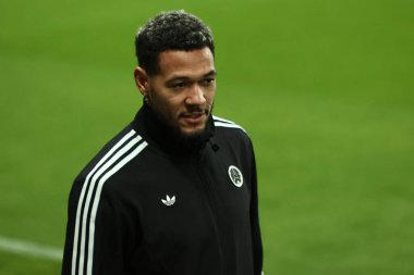 Joelinton of Newcastle United arrives during the Premier League match Newcastle United vs Tottenham Hotspur at St. James's Park, Newcastle, United Kingdom, 2nd December 2025 