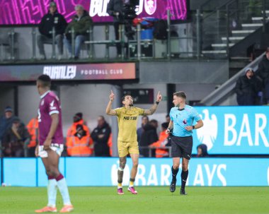 Kristal Saray 'dan Daniel Munoz, Premier Lig maçı Burnley' nin 3 Aralık 2025 'te Burnley, Burnley' deki Crystal Palace maçında 0-1 kazanma hedefini kutluyor. 