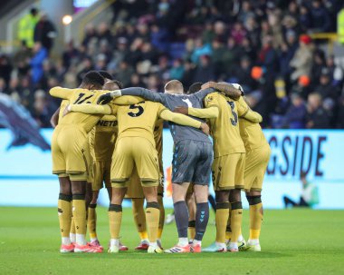 Crystal Palace team huddler during the Premier League match Burnley vs Crystal Palace at Turf Moor, Burnley, United Kingdom, 3rd December 2025 