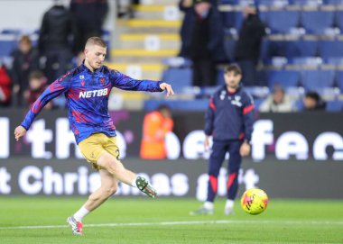 Kristal Saray 'dan Adam Wharton Premier Lig maçında ısınma turunda Burnley, Burnley' e karşı Turf Moor, Burnley, İngiltere, 3 Aralık 2025 