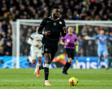 Chelsea 'den Benot Badiashile Premier Lig karşılaşmasında Leeds United Chelsea' ye karşı Elland Road, Leeds, İngiltere, 3 Aralık 2025 