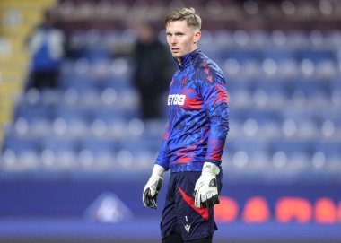 Crystal Palace goalkeeper Dean Henderson in the pregame warmup session during the Premier League match Burnley vs Crystal Palace at Turf Moor, Burnley, United Kingdom, 3rd December 2025 