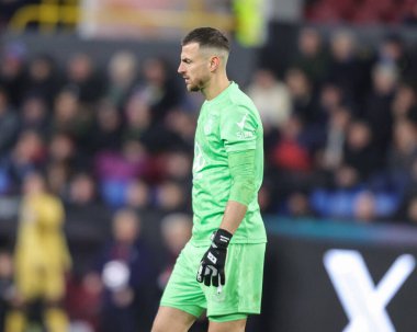 Burnley kalecisi Martin Dubravka Premier Lig maçı sırasında Burnley, Burnley 'e karşı Kristal Saray Turf Moor, Burnley, İngiltere, 3 Aralık 2025 