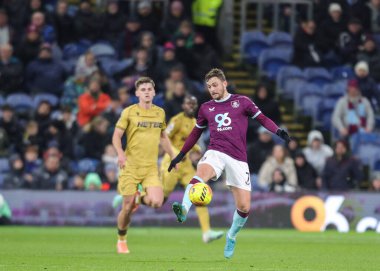 Burnley 'den Jacob Bruun Larsen Premier Lig maçı sırasında Burnley, Burnley' e karşı Kristal Saray Turf Moor, Burnley, İngiltere, 3 Aralık 2025 