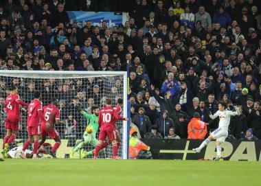 Liverpool 'dan Hugo Ekitike, 6 Aralık 2025' te İngiltere 'nin Elland Road kentinde oynanan Premier League maçında Leeds United' a karşı Liverpool maçında 3-3 berabere kaldı. 