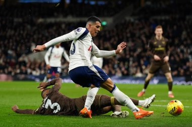 Tottenham Hotspur 'dan Pedro Porro Premier Lig karşılaşmasında Tottenham Hotspur' a karşı Tottenham Hotspur Stadyumu, Londra, İngiltere, 6 Aralık 2025 