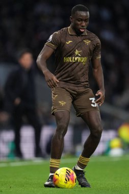 Brentford 'dan Michael Kayode Premier Lig maçında Tottenham Hotspur, Brentford' a karşı Tottenham Hotspur Stadyumu, Londra, 6 Aralık 2025 