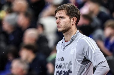 Nottingham Ormanı 'ndan James McAtee Premier League maçında ısınıyor. Everton, Nottingham Ormanı' na karşı Hill Dickinson Stadyumu, Liverpool, 6 Aralık 2025 