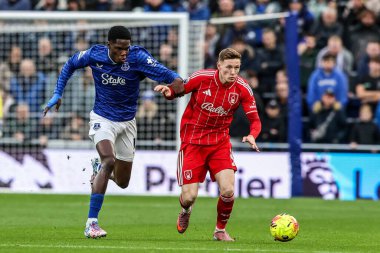 Nottingham Ormanı 'ndan Elliot Anderson Premier League maçında Everton, Nottingham Ormanı' na karşı 6 Aralık 2025 'te Liverpool, Liverpool' daki Hill Dickinson Stadyumu 'nda Thierno Barry tarafından faul yaptı. 
