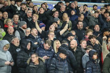 Liverpool taraftarları Premier League maçı sırasında Leeds United Liverpool 'a karşı Elland Road, Leeds, İngiltere, 6 Aralık 2025 