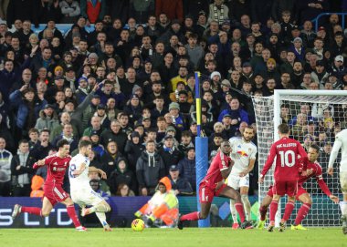 Leeds United takımından Anton Stach, Premier League maçında Leeds United 'a karşı Liverpool maçında 6 Aralık 2025' te Leeds, İngiltere 'deki Elland Road' da 2-2 berabere kaldı. 