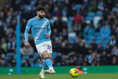 Josko Gvardiol of Manchester City with the ball during the Premier League match Manchester City vs Sunderland at Etihad Stadium, Manchester, United Kingdom, 6th December 2025 