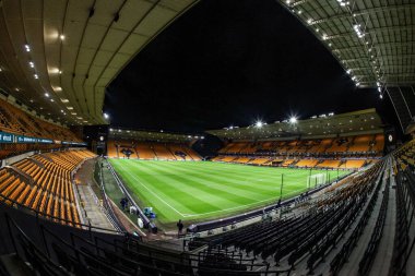 Molineux, İngiltere 'nin Wolverhampton kentinde oynanan Premier League karşılaşması öncesinde Wolverhampton Wanderers ve Manchester United maçının genel görünümü, 8 Aralık 2025 