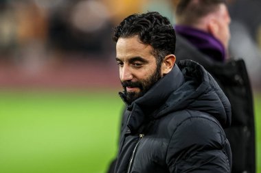 Premier Lig karşılaşmasında Manchester United 'ın Ruben Amorim teknik direktörü Wolverhampton Wanderers, Manchester United' a karşı Molineux, Wolverhampton, İngiltere, 8 Aralık 2025 