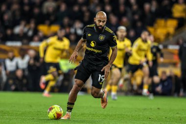 Manchester Unbeumo 'dan Bryan Mbeumo, Premier League maçında Wolverhampton Wanderers' a karşı Molineux, Wolverhampton, Birleşik Krallık 'ta 8 Aralık 2025' te oynanan maçta topa vuruyor. 