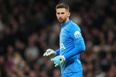Tottenham Hotspur 'dan Guglielmo Vicario UEFA Şampiyonlar Ligi Maçı sırasında Tottenham Hotspur, Slavia Prag' a karşı Tottenham Hotspur Stadyumu, Londra, Birleşik Krallık, 9 Aralık 2025 