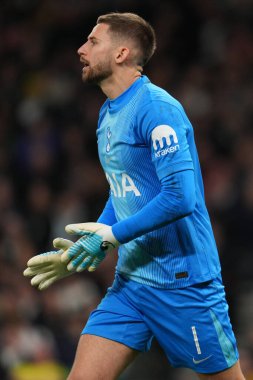 Tottenham Hotspur 'dan Guglielmo Vicario UEFA Şampiyonlar Ligi Maçı sırasında Tottenham Hotspur, Slavia Prag' a karşı Tottenham Hotspur Stadyumu, Londra, Birleşik Krallık, 9 Aralık 2025 